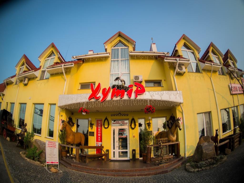 Complex Khutor Hotel Velyka Omelyana Exterior foto