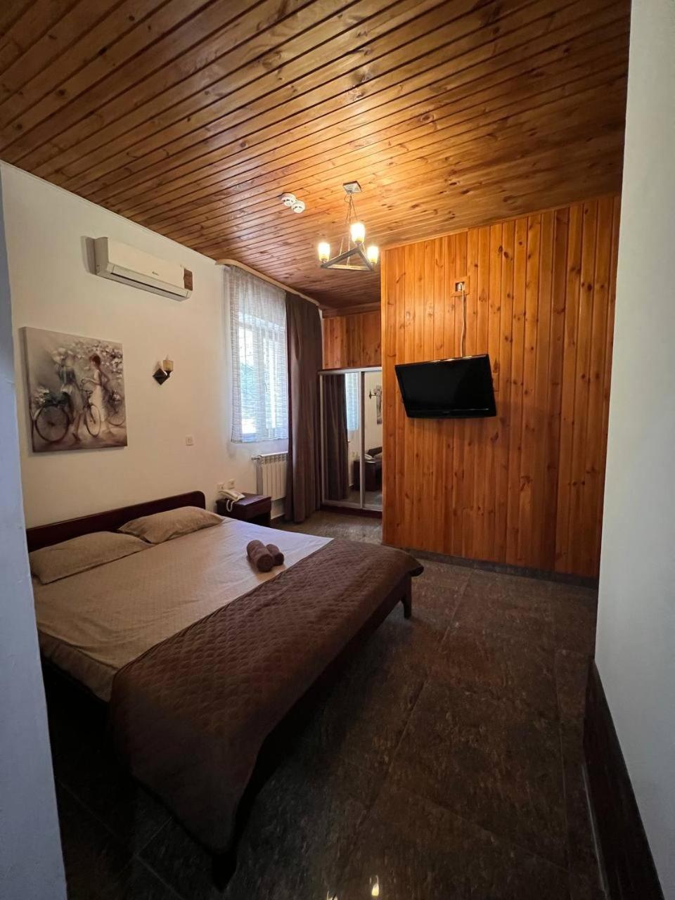 Complex Khutor Hotel Velyka Omelyana Exterior foto